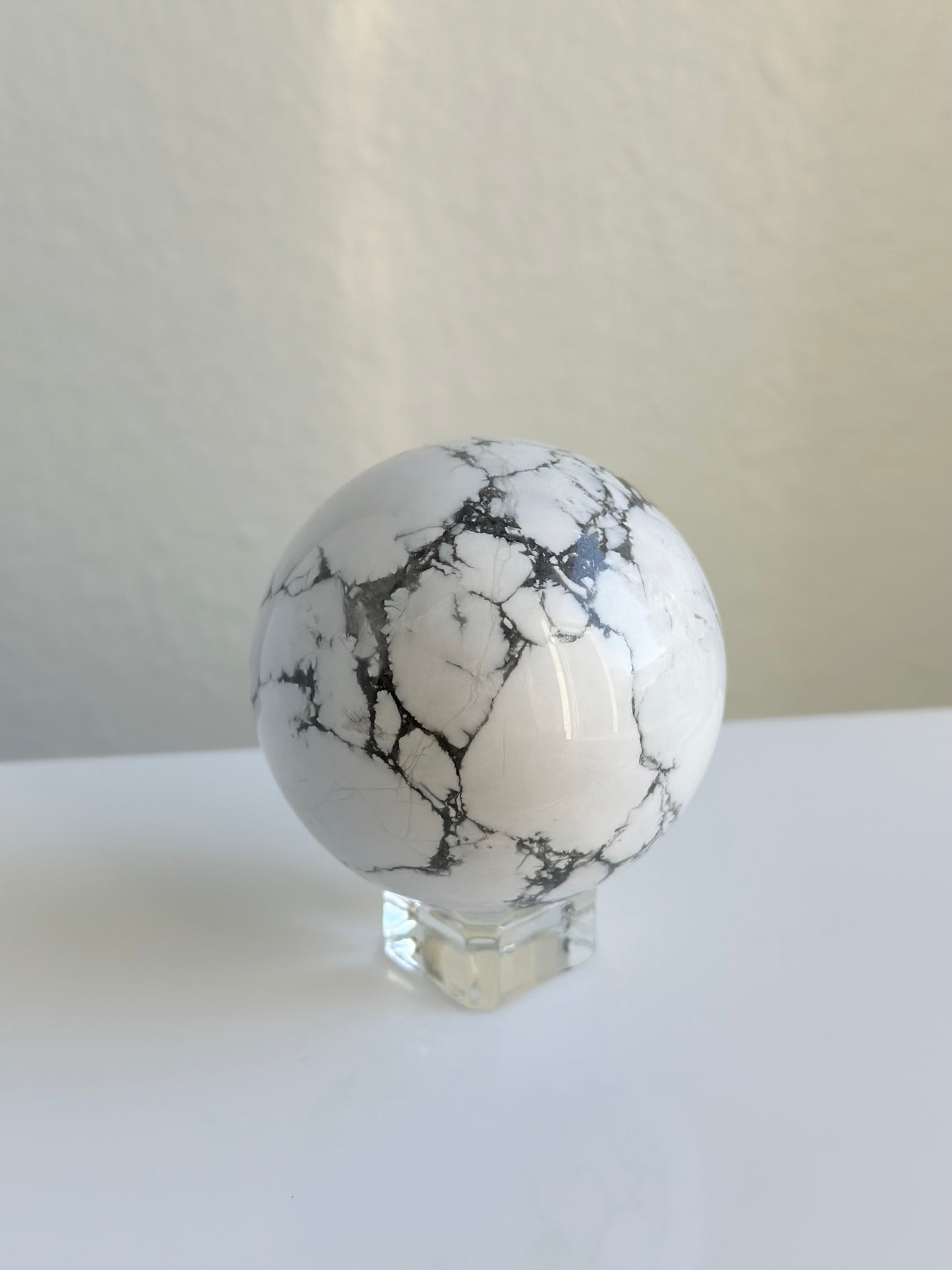 Howlite | Sphere