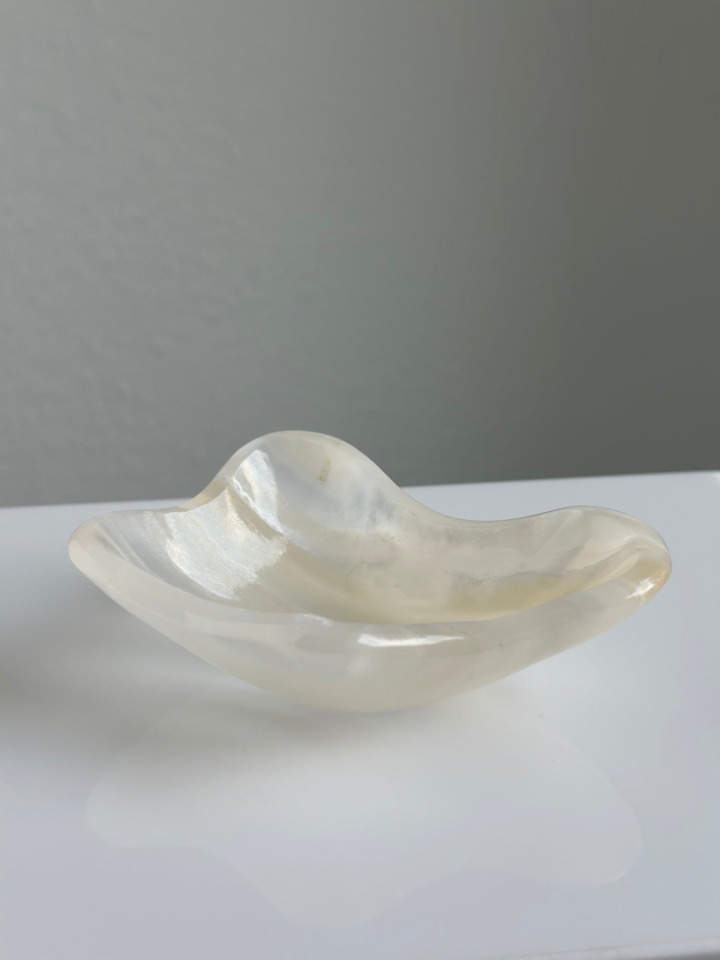White Onyx | Bowl 01