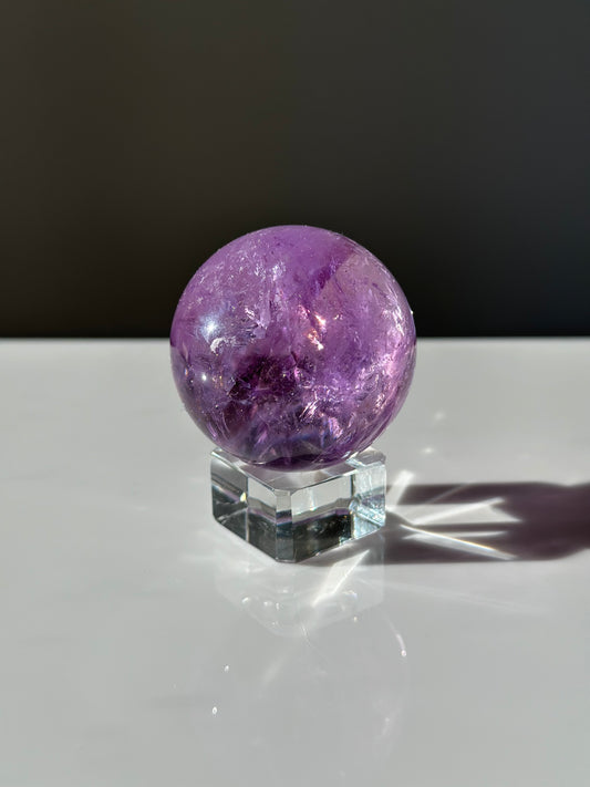 Amethyst | Sphere 02