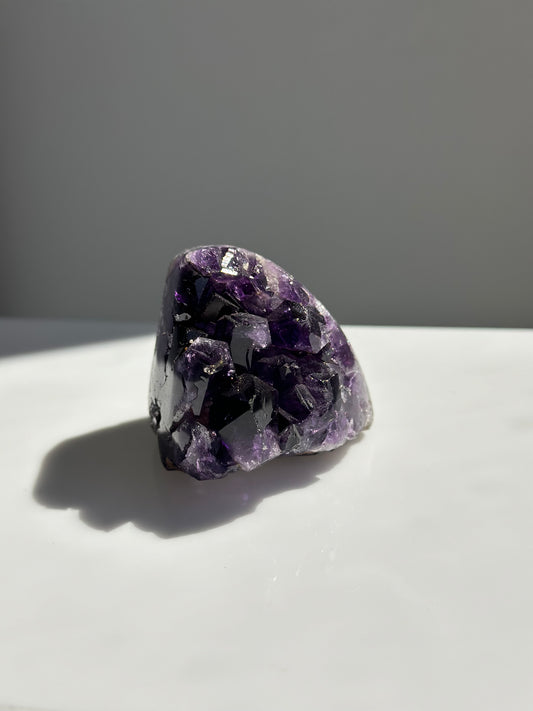 Amethyst | Cut Base 01