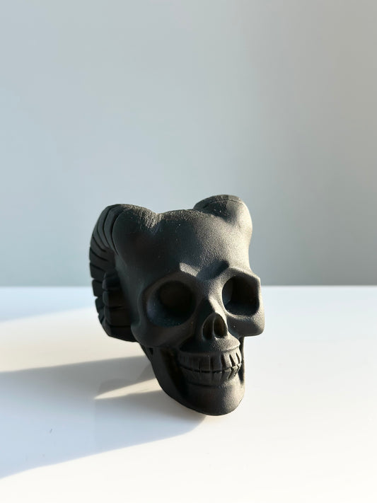 Obsidian | Horned Skull