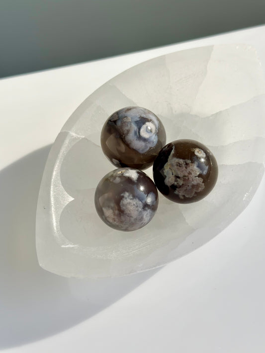 Black Flower Agate | Mini Spheres