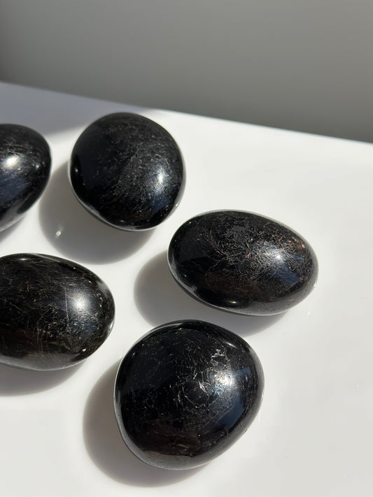 Black Tourmaline | Palmstone